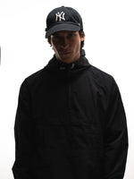 Windbreaker Hoodie - Black, casaca cortaviento de INOPORTUNO. Foto 10 de 10