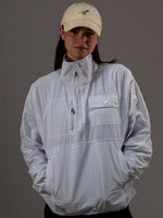 Windbreaker Classic - White, casaca cortaviento de INOPORTUNO. Foto 9 de 9