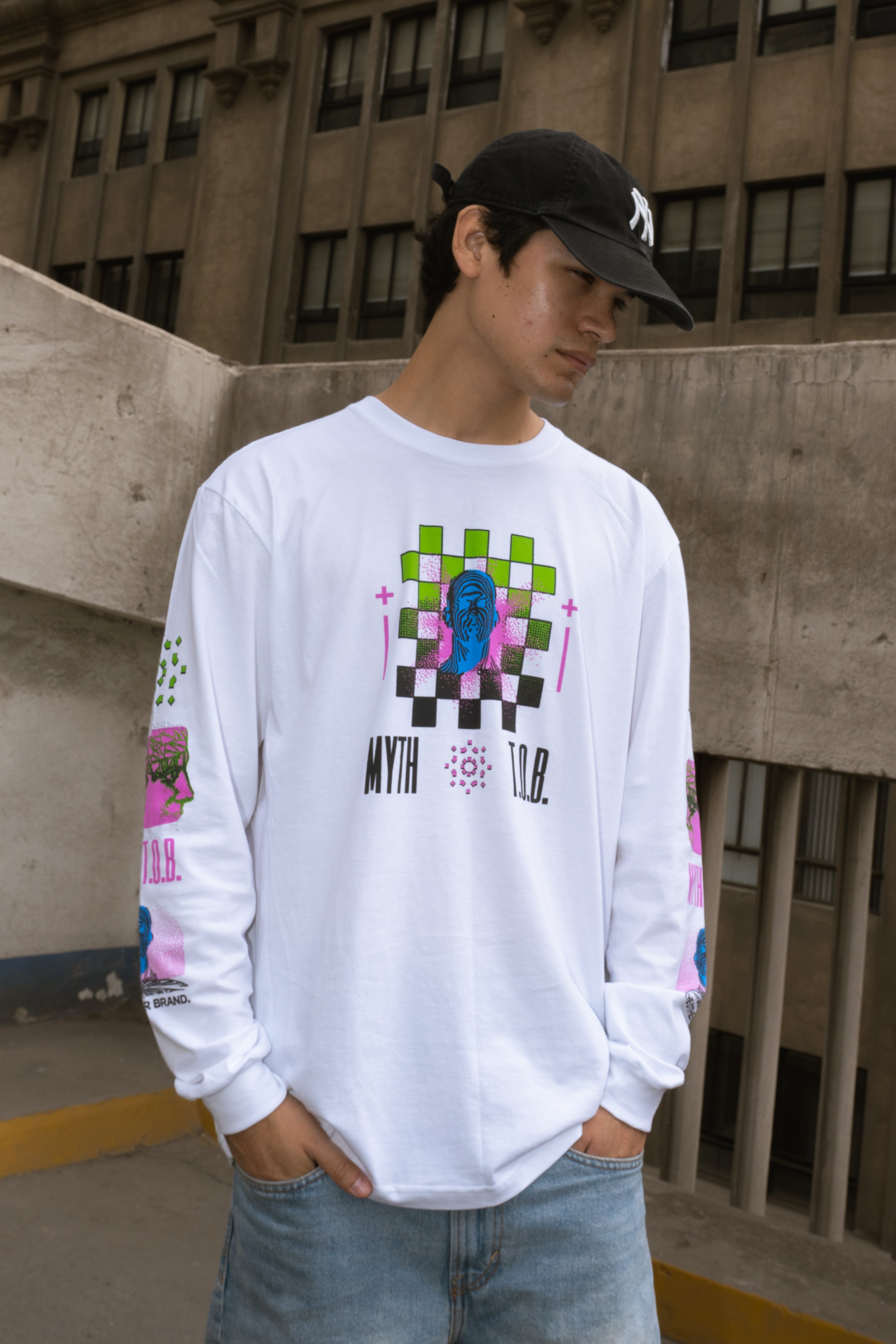 Long Sleeve - Myth, polo de INOPORTUNO. Foto 1 de 10