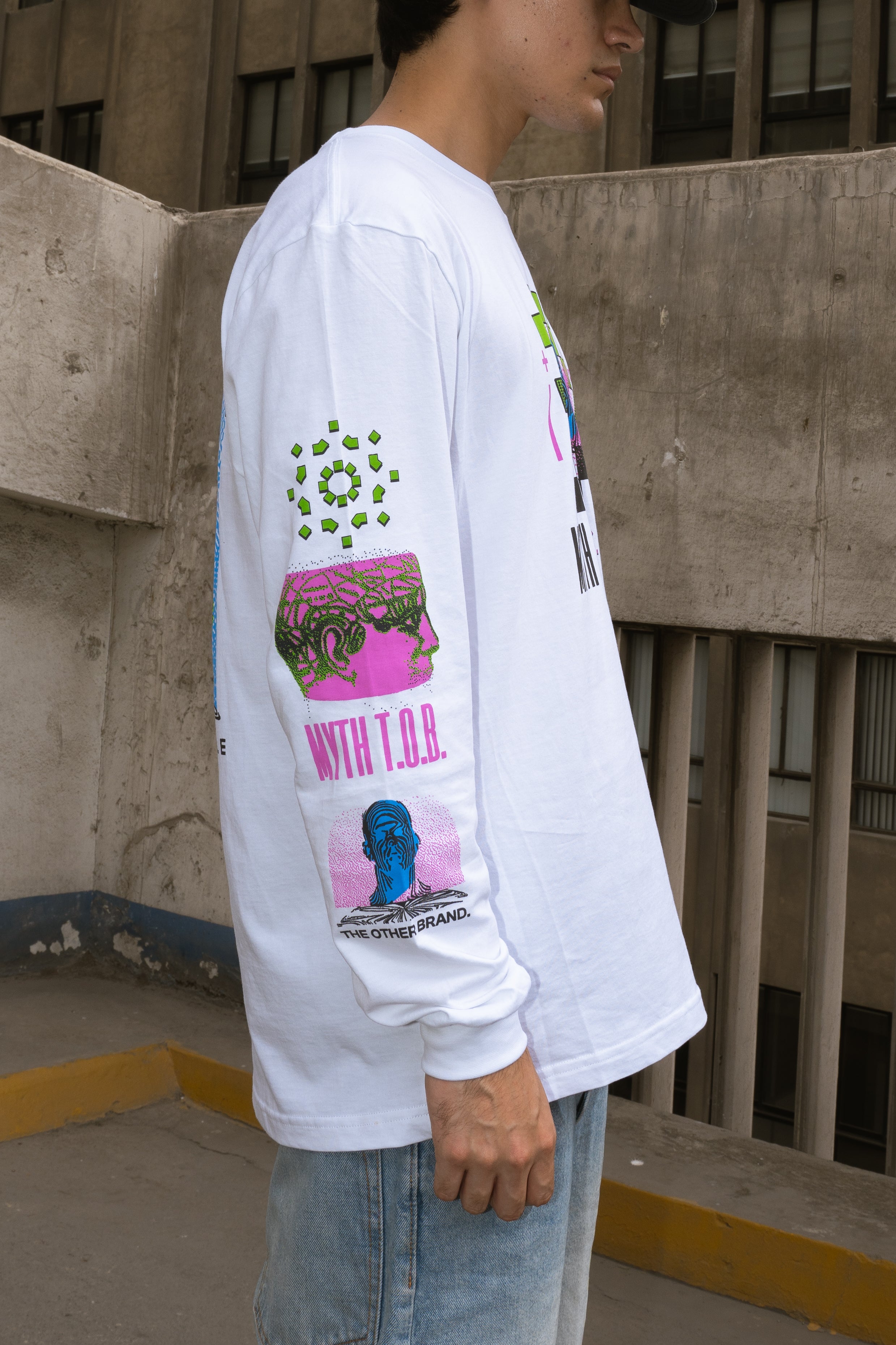 Long Sleeve - Myth, polo de INOPORTUNO. Foto 6 de 10