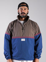 Windbreaker - Sacramento, cortaviento de INOPORTUNO. Foto 1 de 4