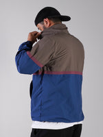 Windbreaker - Sacramento, cortaviento de INOPORTUNO. Foto 4 de 4