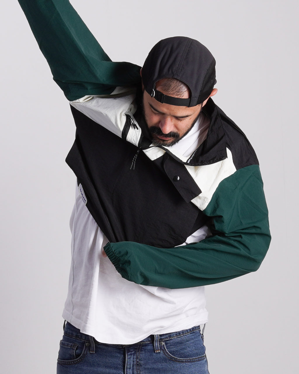 Windbreaker - INO