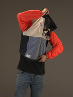 Windbreaker - Scalpel, casaca cortaviento de INOPORTUNO. Foto 4 de 9