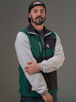 Windbreaker - Jade, cortaviento de INOPORTUNO. Foto 8 de 9