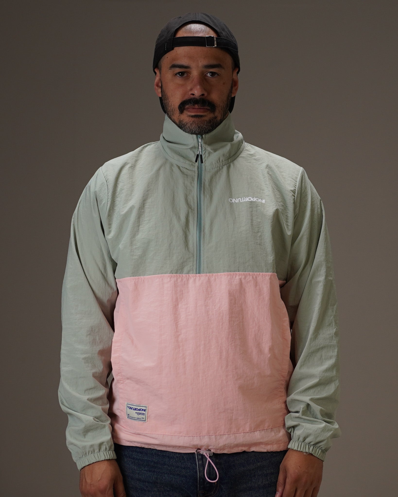 Windbreaker - Pixie, cortaviento de INOPORTUNO. Foto 7 de 11