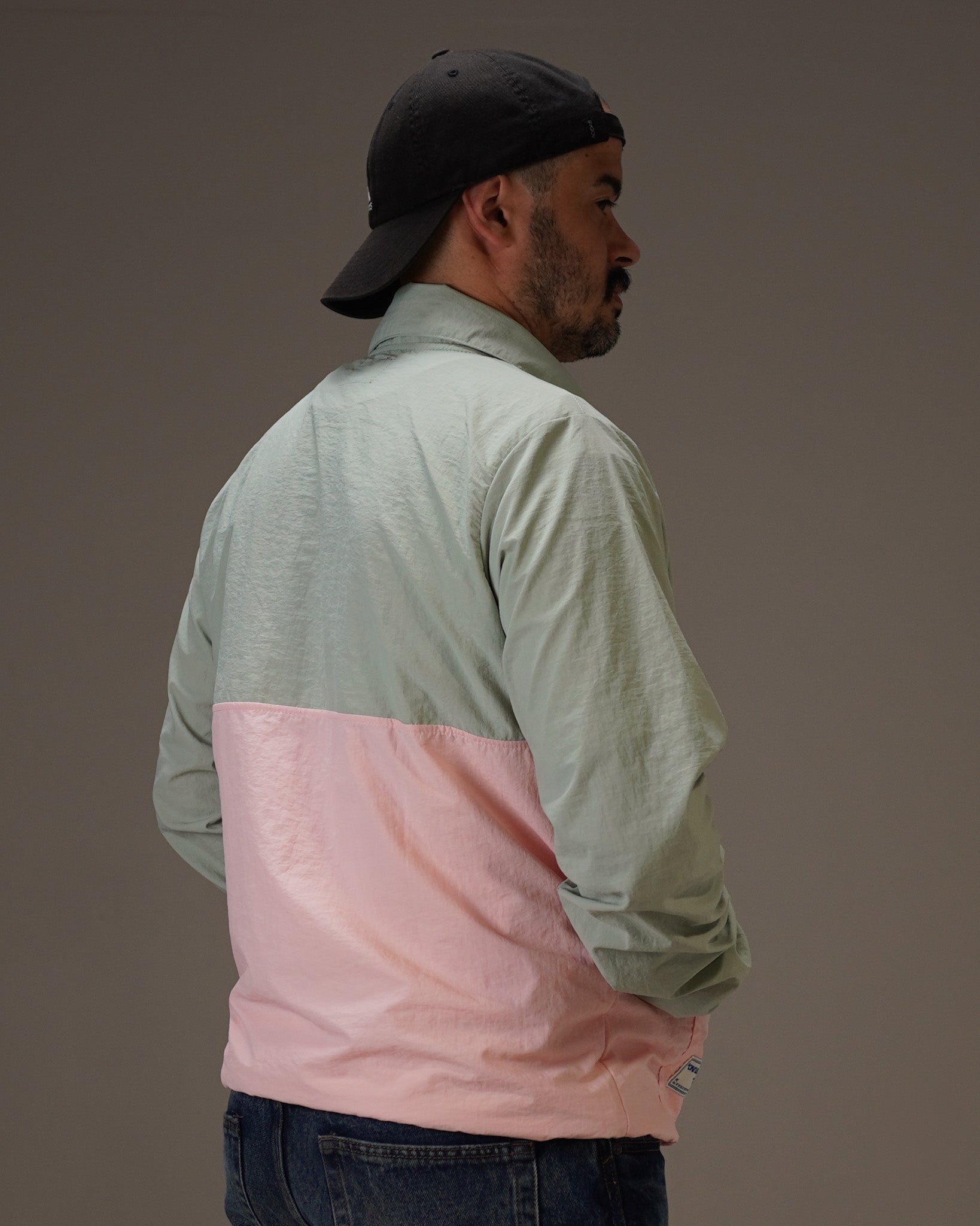 Windbreaker - Pixie, cortaviento de INOPORTUNO. Foto 10 de 11