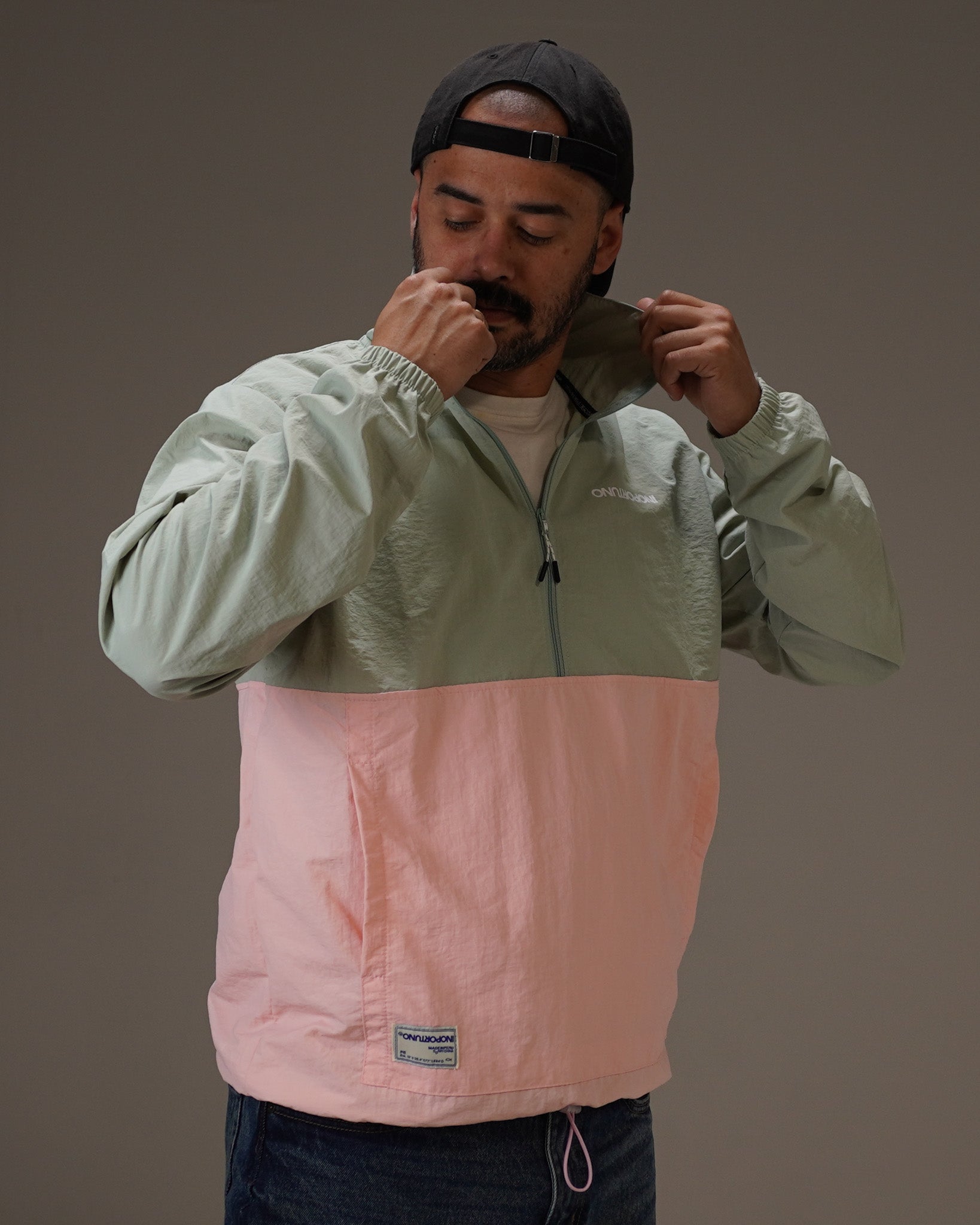 Windbreaker - Pixie, cortaviento de INOPORTUNO. Foto 9 de 11