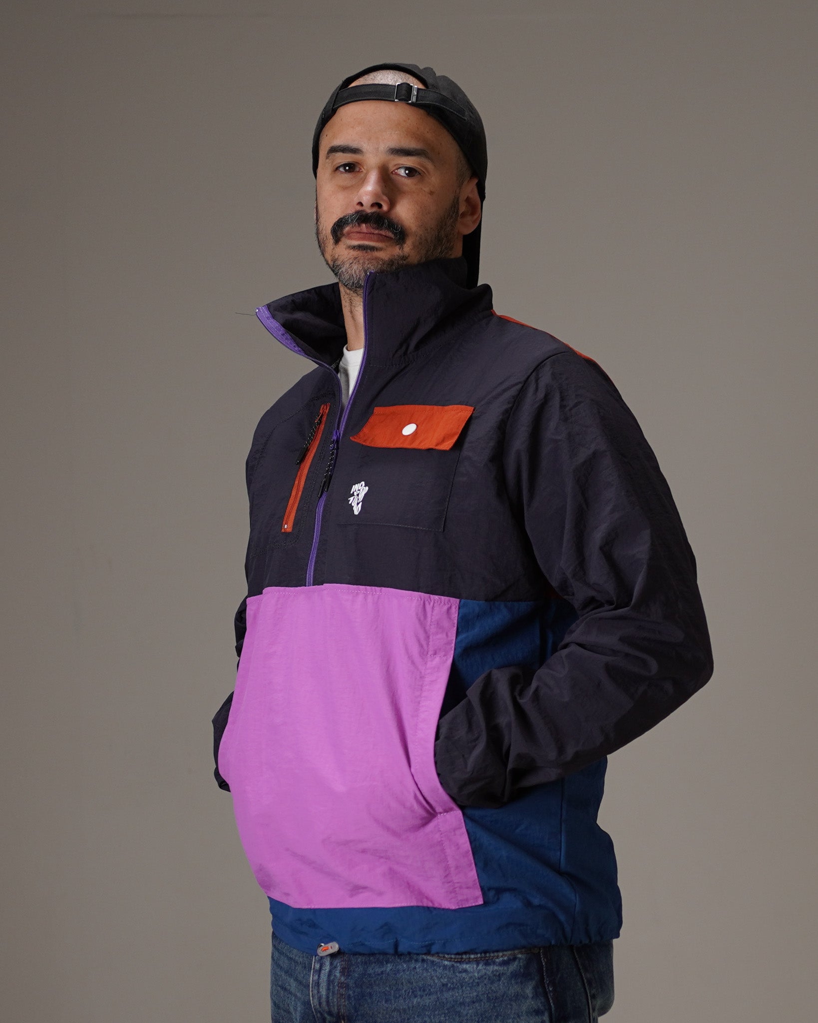 Windbreaker - Momo