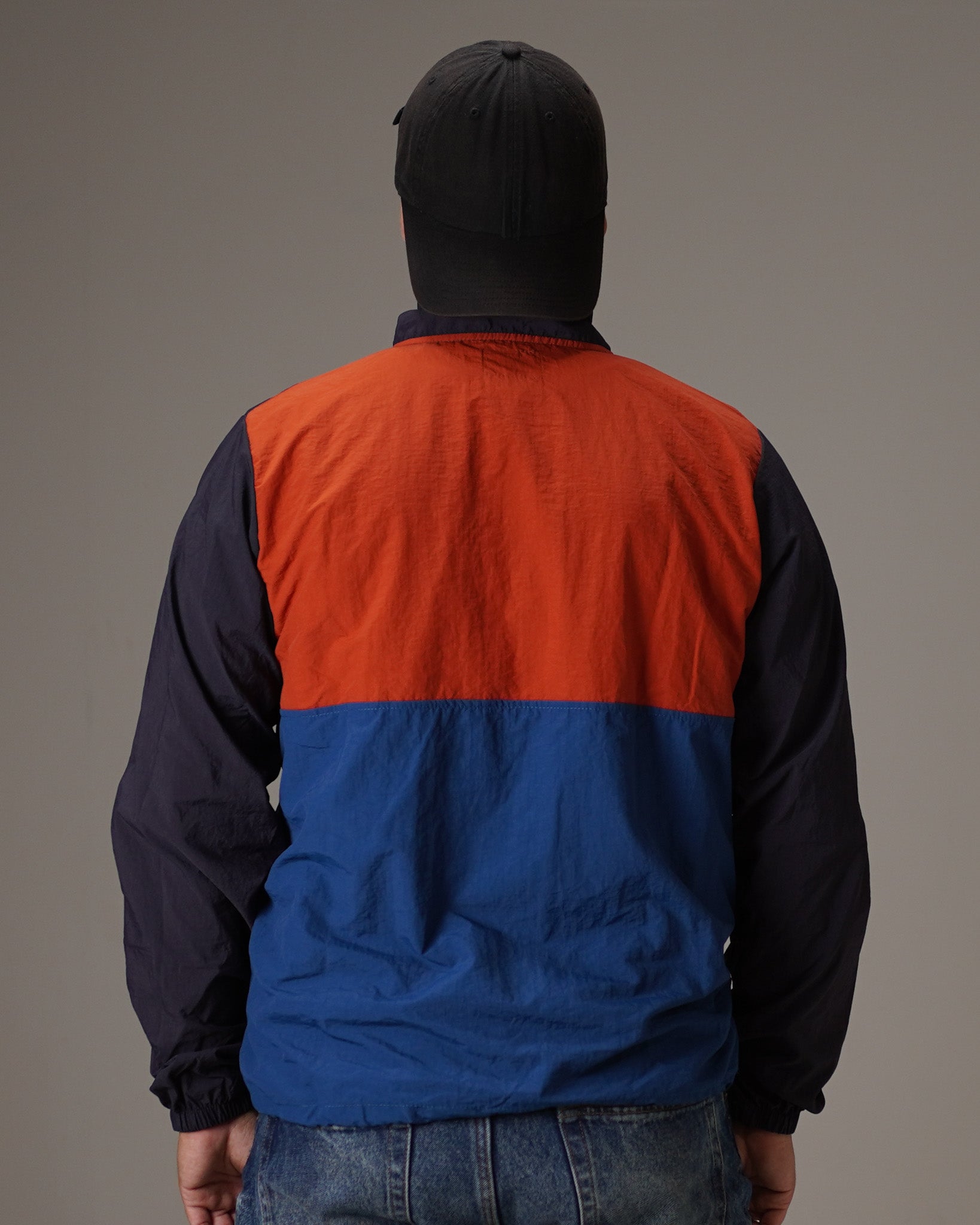 Windbreaker - Momo