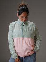 Windbreaker - Pixie, cortaviento de INOPORTUNO. Foto 3 de 11