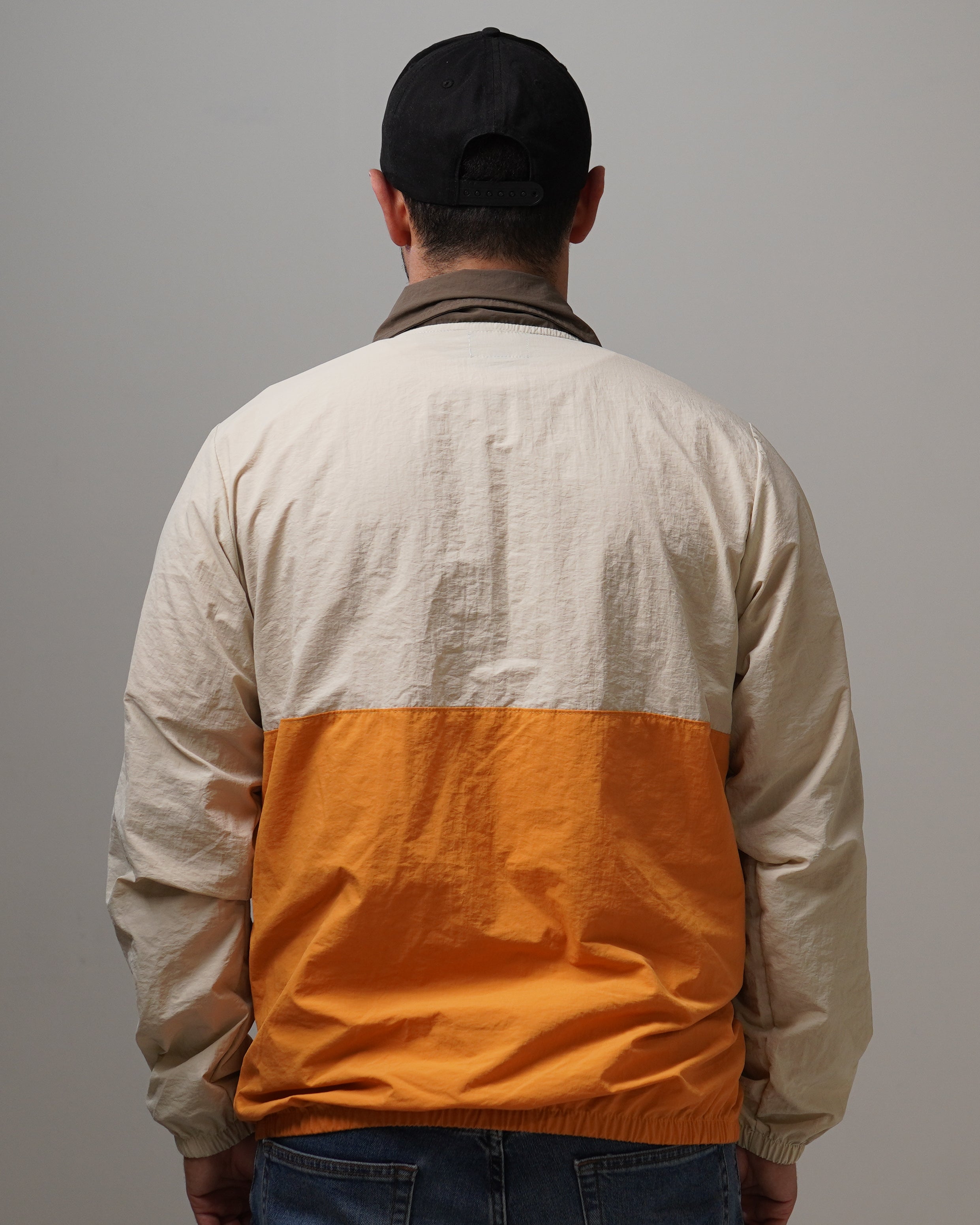 Windbreaker - Kai, cortaviento de INOPORTUNO. Foto 9 de 11